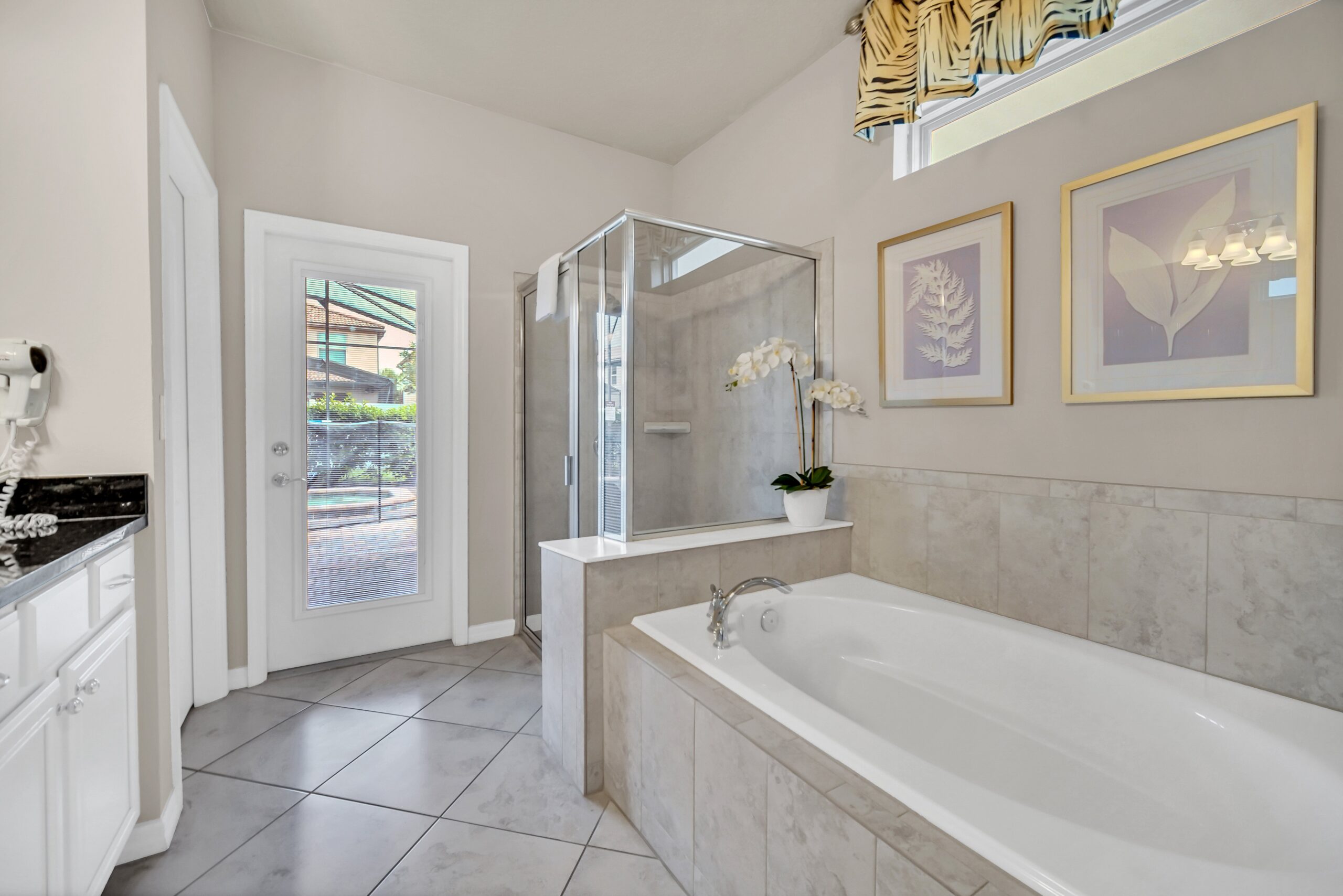 Real estate photography, Vacation photography